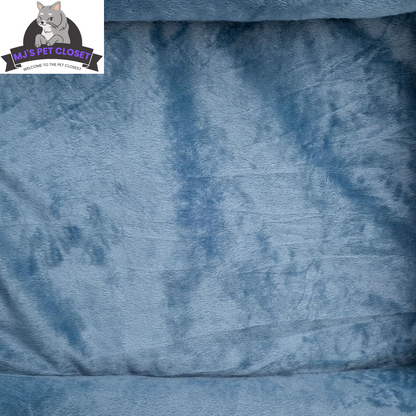 Upgrade your furry friend's comfort with our Medium Orthopedic Rectangle Bolster Pet Bed in Blue! 🐾💙 Perfect for restful naps and support! 